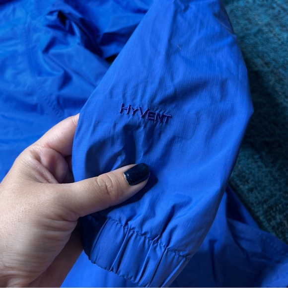 The North Face Resolve Zip Up Rain Jacket in Blue - Picture 3 of 11